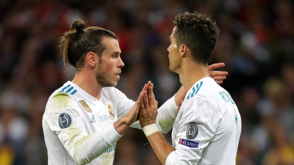 Bale y Cristiano, al finalizar el partido. ARMANDO BABANI (EFE)