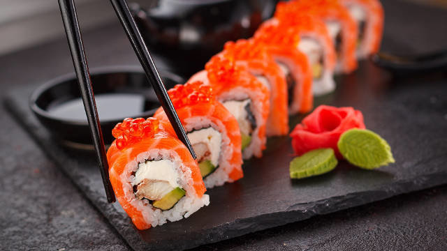 Plato de sushi. PIXABAY