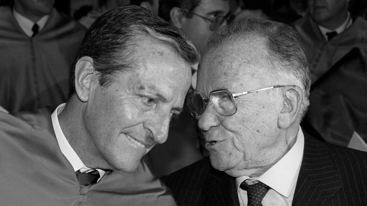 Adolfo Suárez y Santiago Carrillo. AEP