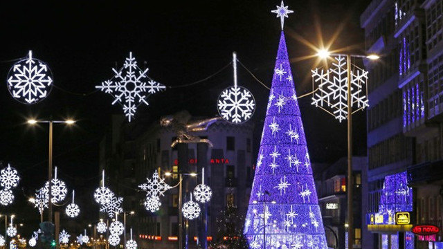 La espectacular iluminación navideña de las calles de Vigo. EP