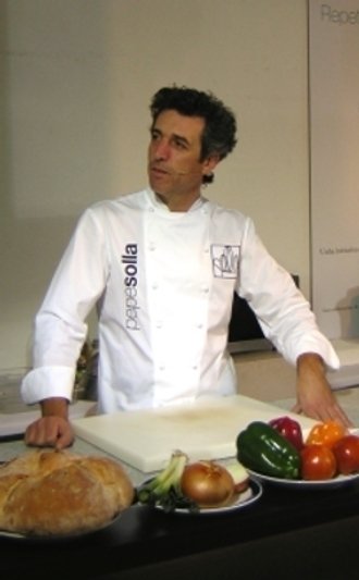 Pepe Solla en un taller de cocina sobre Lamprea (Foto: Galicia Gastronómica)