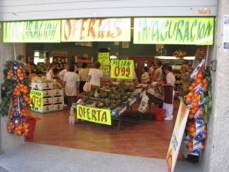 Establecimiento de Frutas Nieves en Sanxenxo