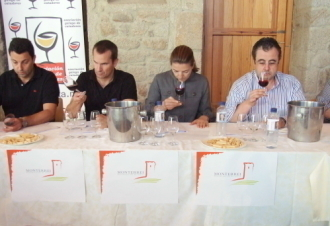 Imagen de archivo de una cata de la D.O. Monterrei (Galicia Gastronómica)