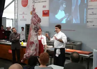 'Taky' hizo una demostración de las diversas formas de preparación de la carne 