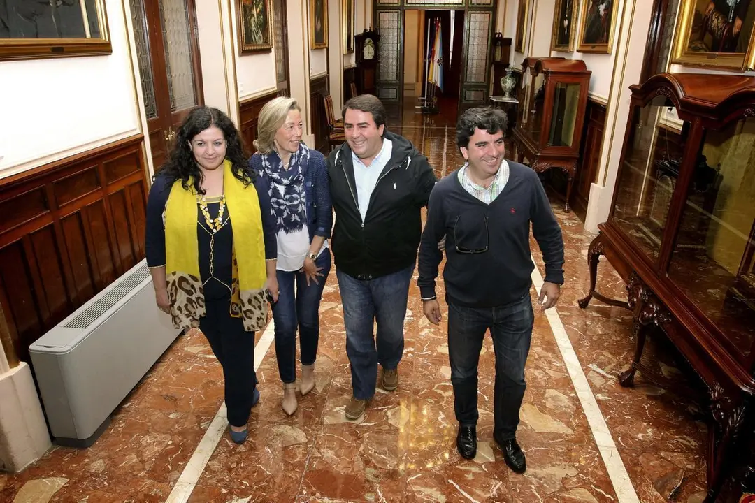 Negreira y varios concejales de A Coruña
