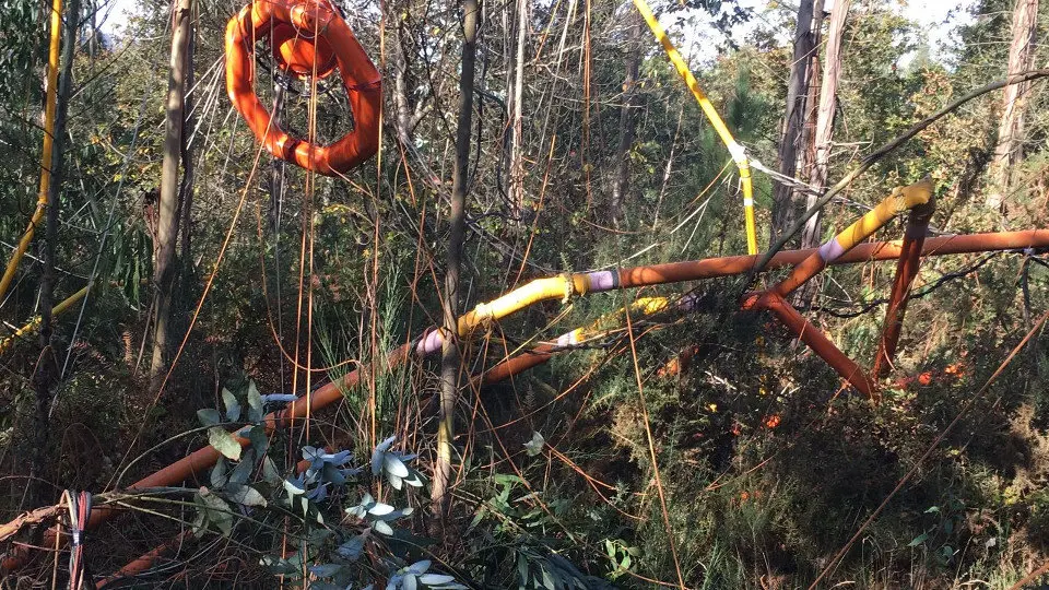 Aparato metálico. EP