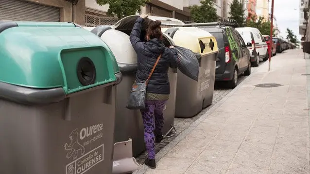 Contenedor de Ourense en el que fue localizado el bebé. AEP