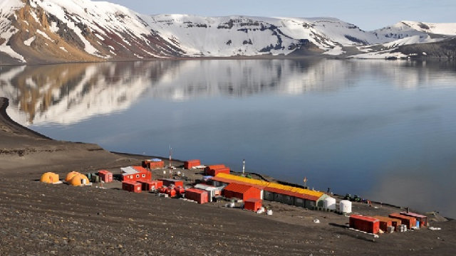 Base militar en la Antártida. EJERCITO.MDE.ES