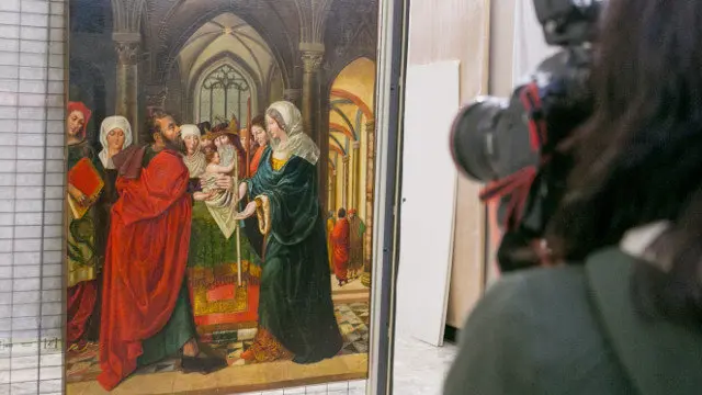 Tabla "La presentación de Jesús en el Templo", perteneciente al retablo del altar mayor del Monasterio de Sijena. JAVIER CEBOLLADA