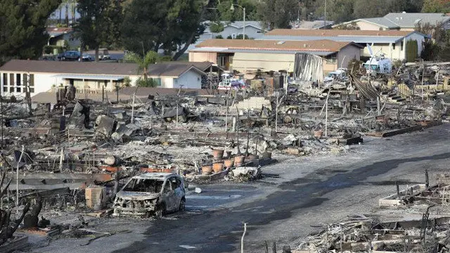 Zona arrasada por el fuego. EUGENE GARCIA (EFE)