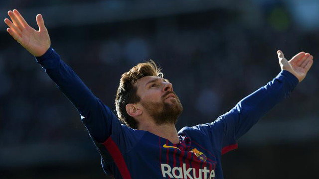 Leo Messi celebra su gol en el Bernabéu. RODRIGO JIMÉNEZ