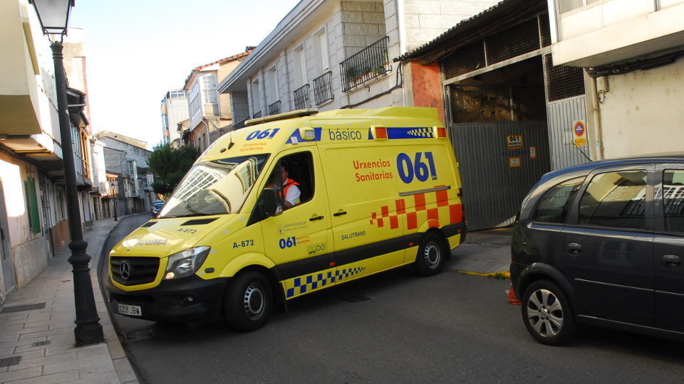 Ambulancia del 061. AEP