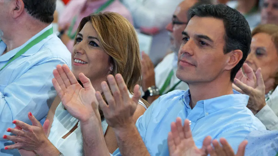 Susana Díaz y Pedro Sánchez, durante la clausura del 13 Congreso del PSOE-A, la última vez en la que coincidieron. JULIO MUÑOZ (EFE)