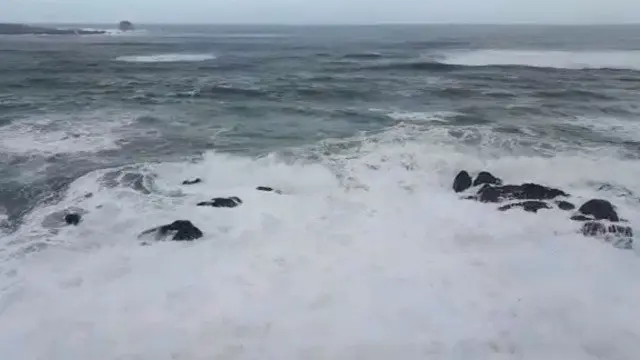 El viento azota A Mariña desde primera hora de la mañana. J. ÁLVEZ