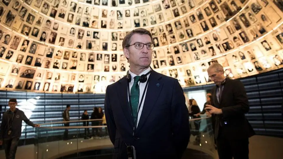 Feijóo, en el Museo del Holocausto. OREN ZIV (EFE)