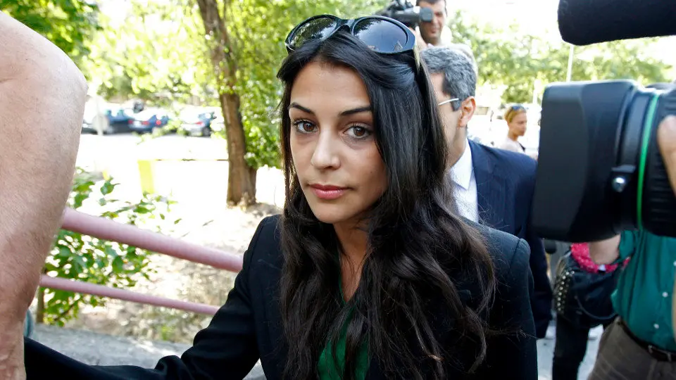 Sara Casasnovas, &aacute; s&uacute;a chegada &aacute; Audiencia Provincial de Madrid durante o xu&iacute;zo contra Arndt Meyer. EFE (ARQUIVO)