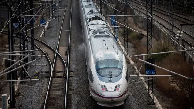 El AVE celebra su décimo aniversario. EFE