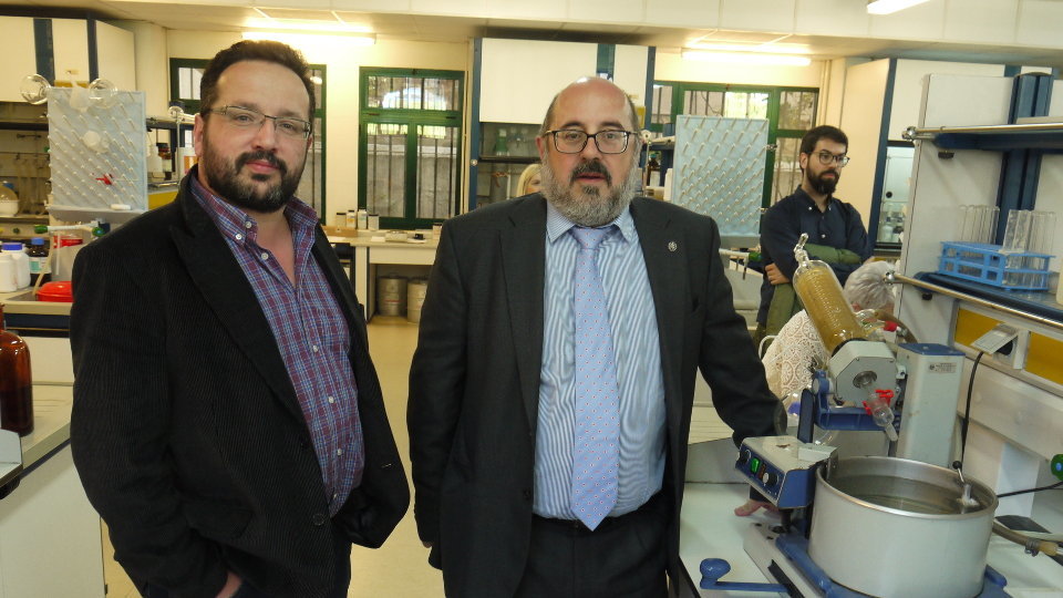 Los químicos gallegos animan a los estudiantes de Bachillerato a participar en la Olimpiada Gallega de Química. EP