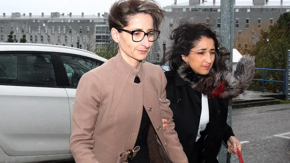 Sandra M.A., &aacute; s&uacute;a entrada no xulgado. GONZALO GARC&Iacute;A