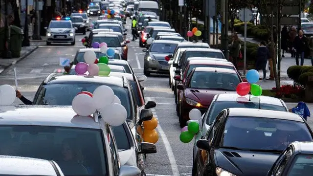 Caravana de funcionarios de Justicia en Vigo. SALVADOR SAS (EFE)