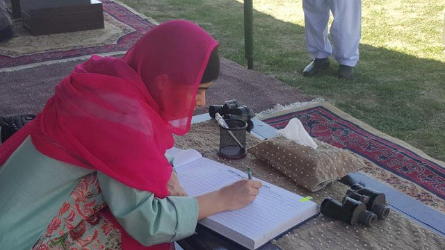 Malala, durante el acto de recibimiento por las autoridades pakistaníes. FARIDULLAH