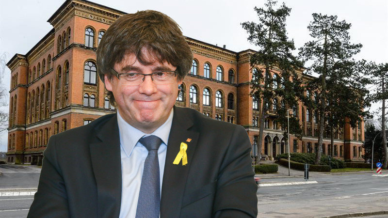 Puigdemont, sobreimpresionado al Tribunal Administrativo de Schleswig-Holstein. STEPHANIE LECOCQ - JENS SCHUETER