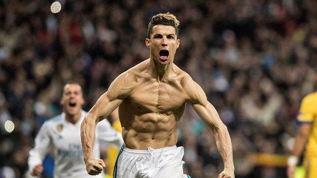 Cristiano Ronaldo celebra su gol. RODRIGO JIMÉNEZ (EFE)