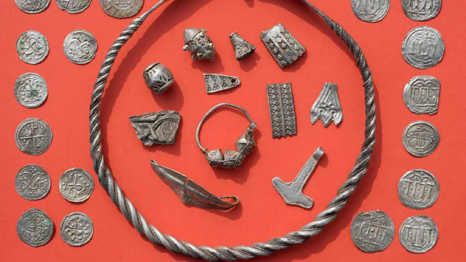 Parte del tesoro enterrado de Harald Blåtand en la isla de Wolin. EP