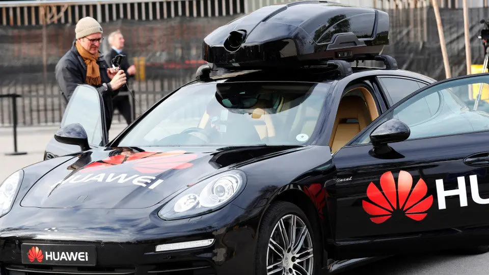 Un coche autónomo en el Mobile World Congress. EFE