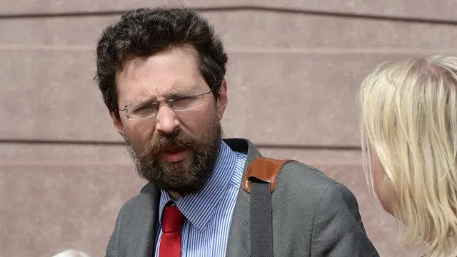 Pavel Stroilov, uno de los letrados que representa a los padres de Alfie Evans. PETER POWELL (EFE)