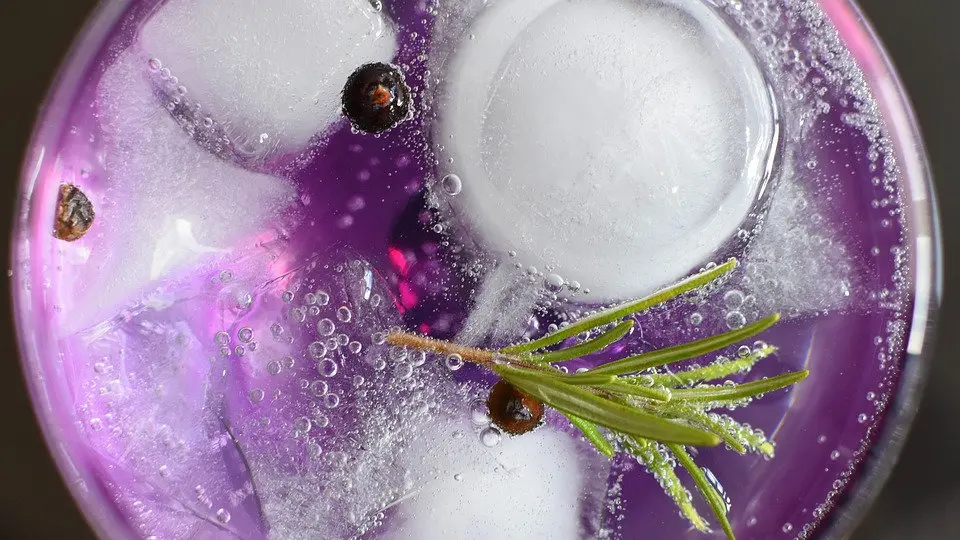 Imagen 'Con dos hielos y en un vaso de tubo', de Manuel de Lorenzo (25.05.18)