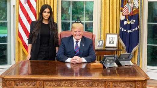 Kardashian y Trump, en el despacho oval. @DONALDTRUMP