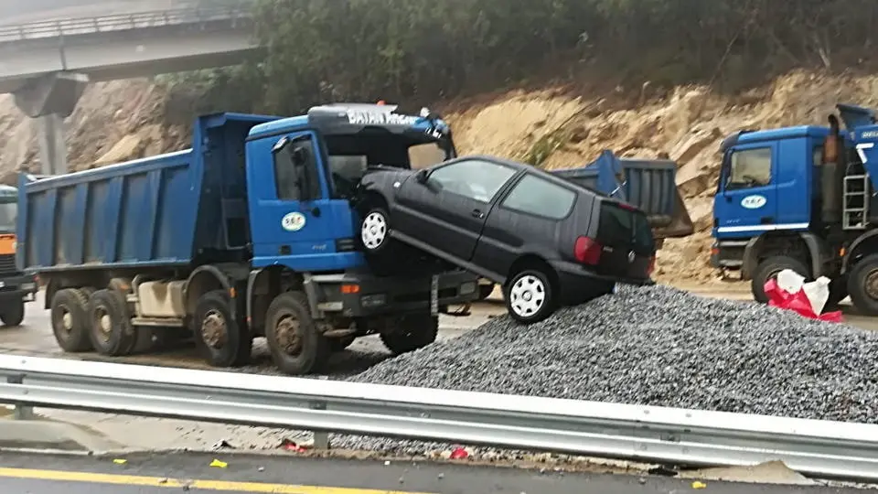 Accidente en el corredor de Moaña. DP