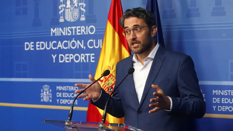 Máxim Huerta, en el momento de anunciar su dimisión. RODRIGO JIMÉNEZ (EFE)