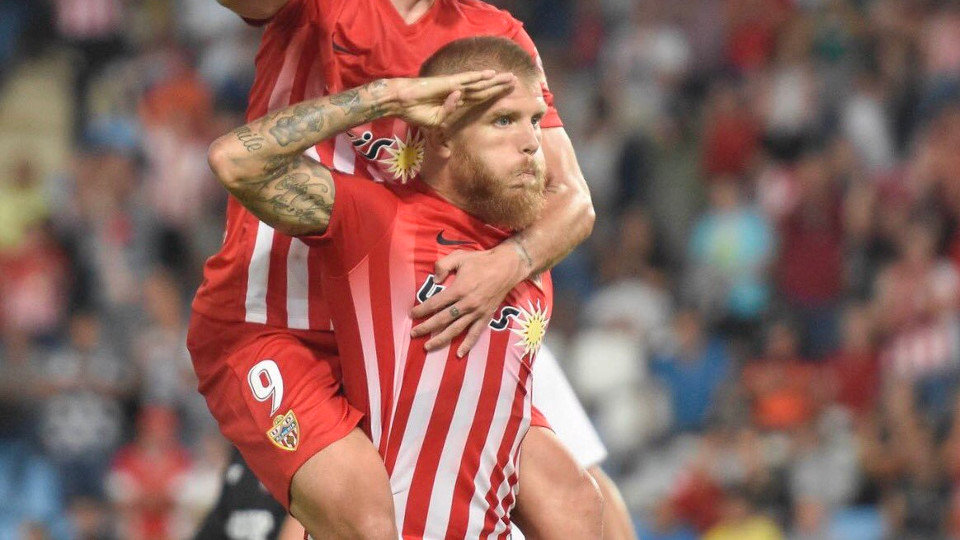 Morcillo celebra un gol en un partido con el Almería. TWITTER