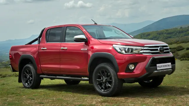 hiluxinvincible1