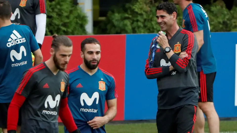 Hierro defendió a De Gea después de las críticas recibidas. JAVIER ETXEZARRETA (EFE)