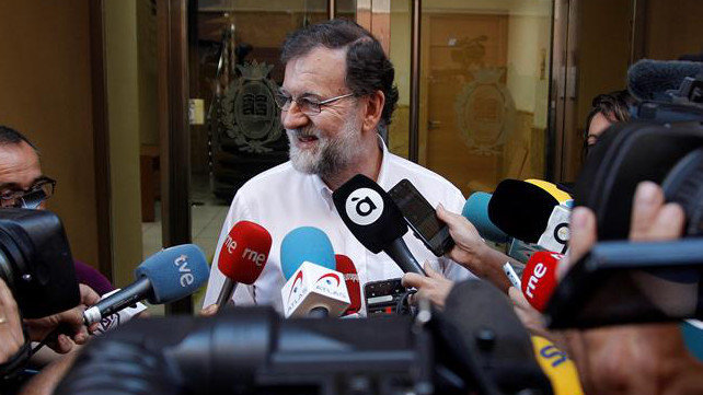 Rajoy, atendiendo a la prensa en Santa Pola ANOTNIO MARTÍN