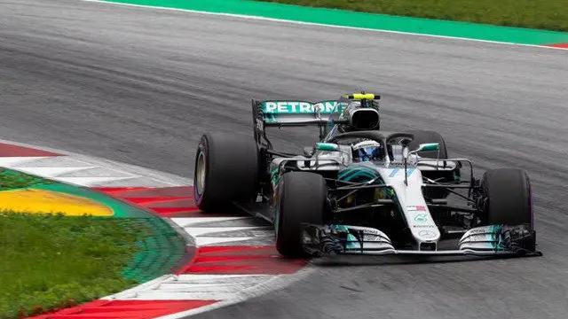 Bottas, durante la sesión de clasificación. VALDRIN XHEMAJ (EFE)
