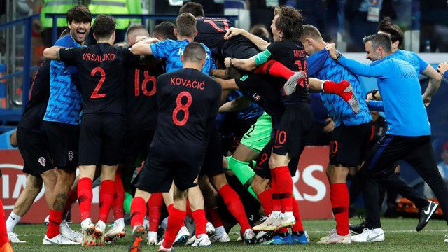 Los jugadores de Croacia celebran un gol. EFE