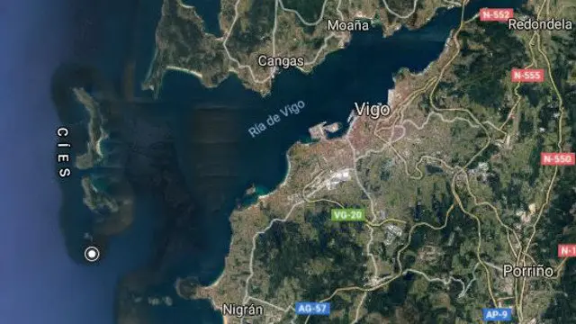 Zona en la que embarrancó el pesquero Chefa Dous. GOOGLE EARTH