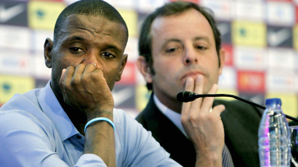 Abidal y Rosell, en la rueda de prensa en la que el francés se despedía como jugador EFE
