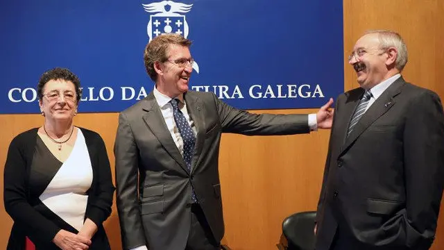 Rosario Álvarez, Alberto Núñez Feijóo e Ramón Villares. XOÁN REY (EFE)