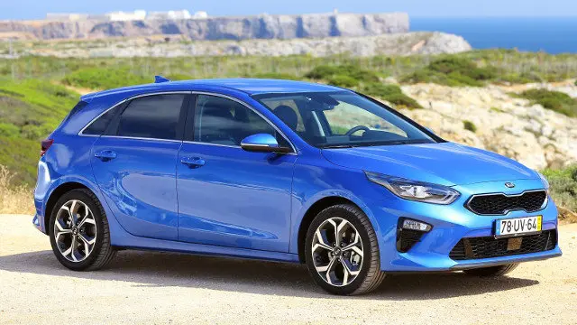 Kia Ceed 1.6 CRDi 6MT transmission 136hp Blue Flame 04