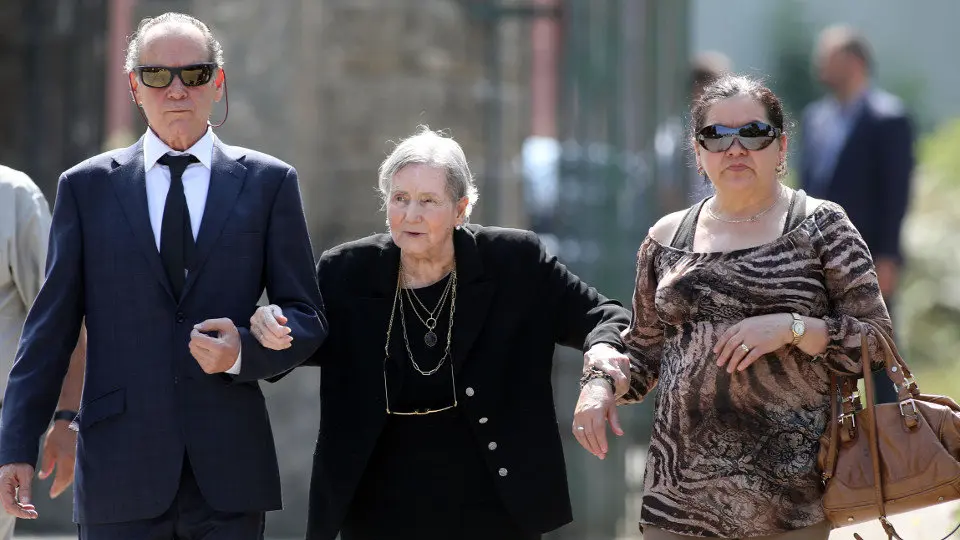 En el centro, la viuda de Fernández Albor, Asunción Baltar. PEPE FERRÍN