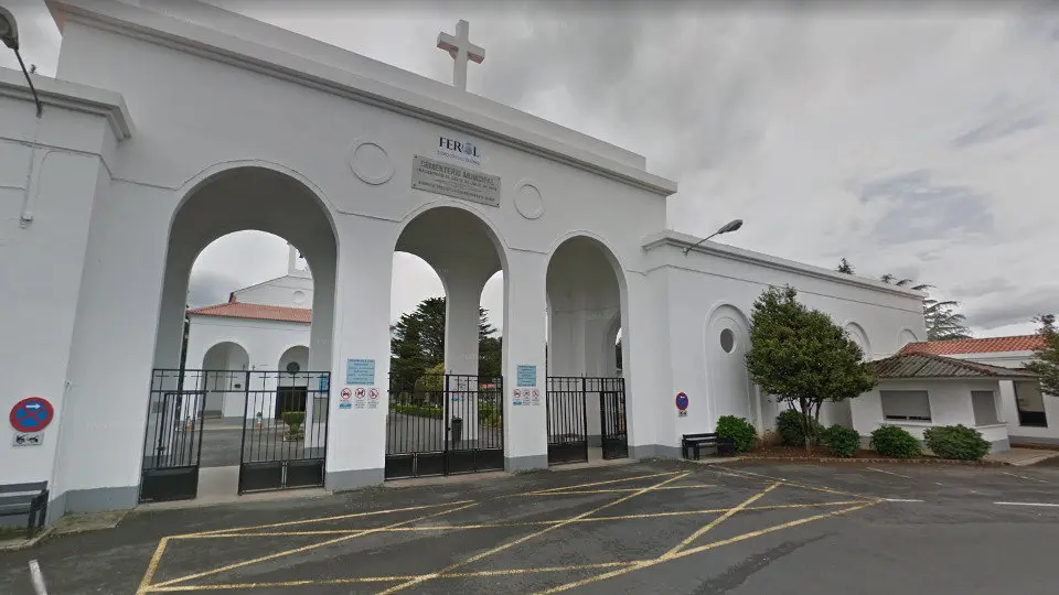 Entrada del cementerio ferrolano de Catabois