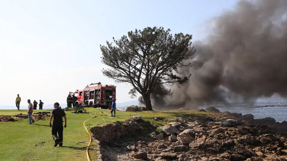 Imagen del catamarán Boramar. JOSÉ LUIZ OUBIÑA