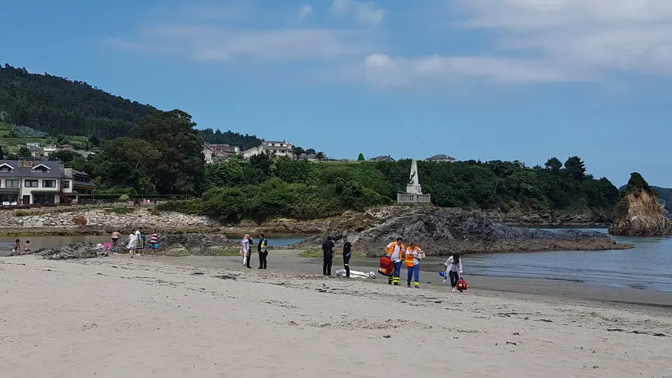 Un fallecido en la playa de Covas. ANTÍA