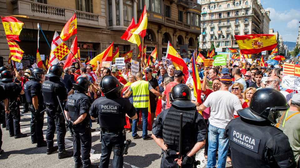 Manifestación de 'Hablamos español' en Barcelona. QUIQUE GARCÍA (EFE)