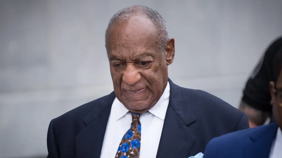 Bill Cosby sale del Palacio de Justicia del Condado de Montgomery. TRACY VAN AUKEN (Efe) 